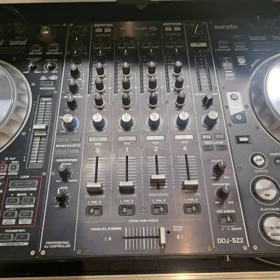 Pioneer - DDJ-SZ2 2